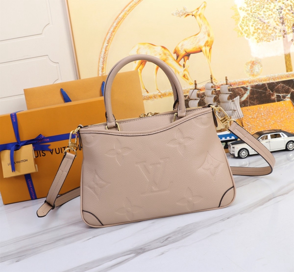 ルイヴィトンバッグ側面デザイン